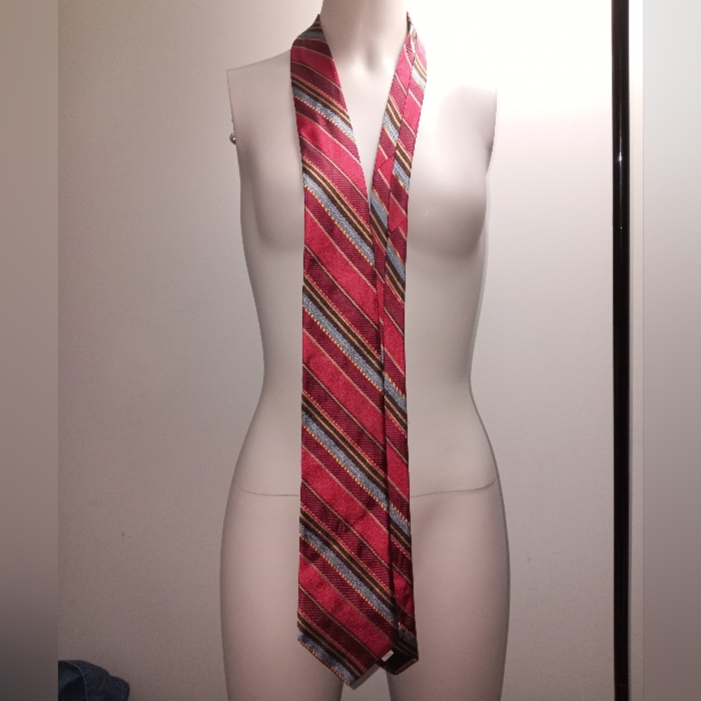 Vintage silk tie red and blue striped